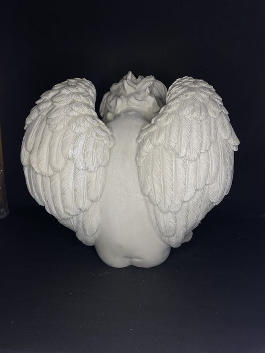 Anioł ze sztucznego twarzywa 30*24*30cm