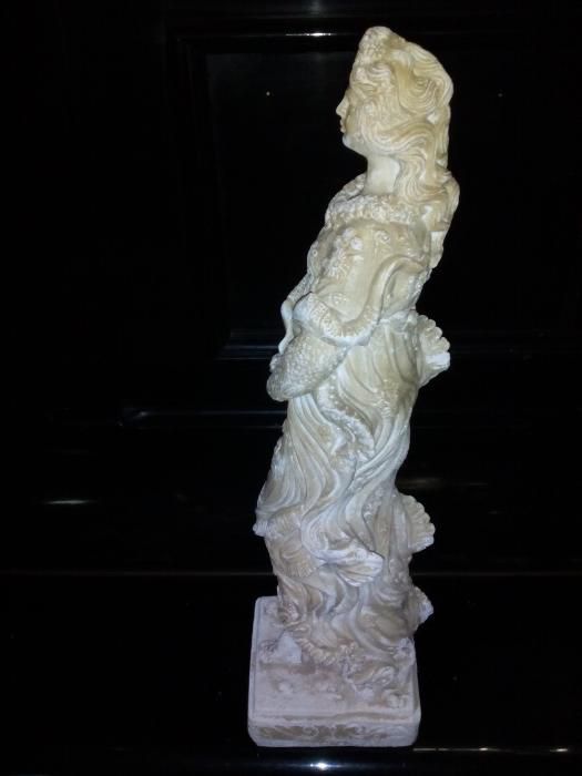 Estatueta Pedra
