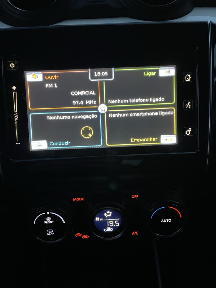 Suzuki Swift 1.0 Boosterjet (SHVS) Hybrid Comfort + Gasolina