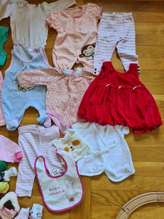 Lalka jak Reborn wraz z ponad 30 elementami ubioru+butelka