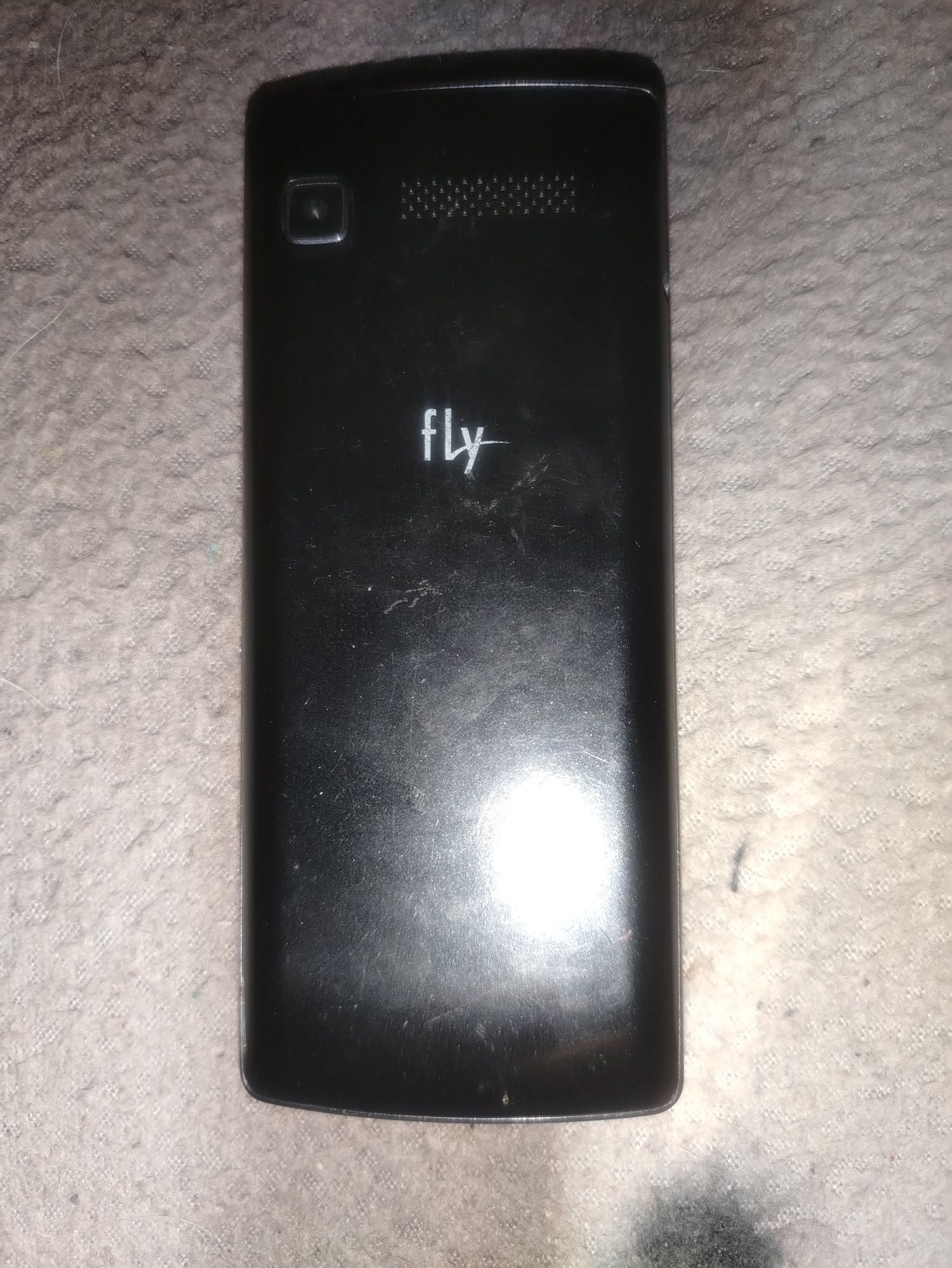 Продам на запчасти телефон fly ts112.