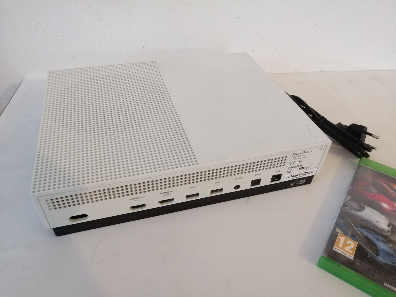 Xbox one s + The crew
