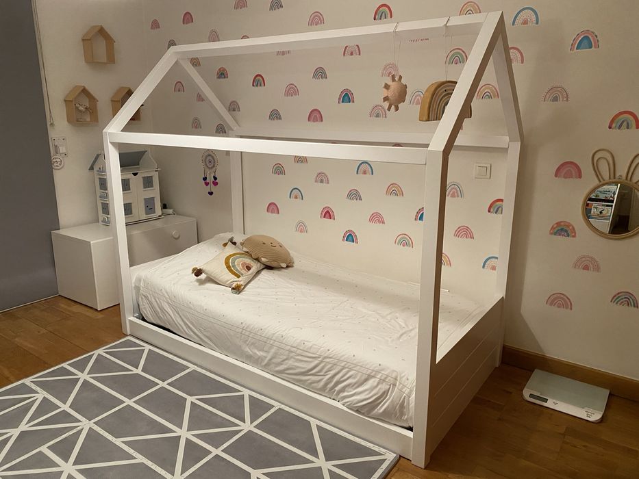 Cama casinha Montessori como nova