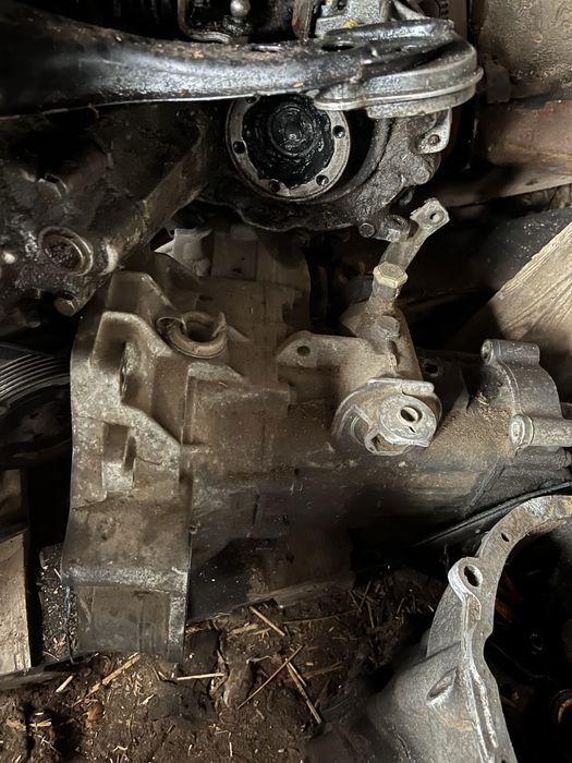 Skrzynia biegow golf mk1 (FF)