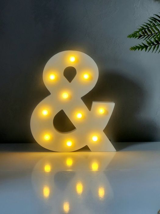 Декоративний LED-Ліхтар "&"