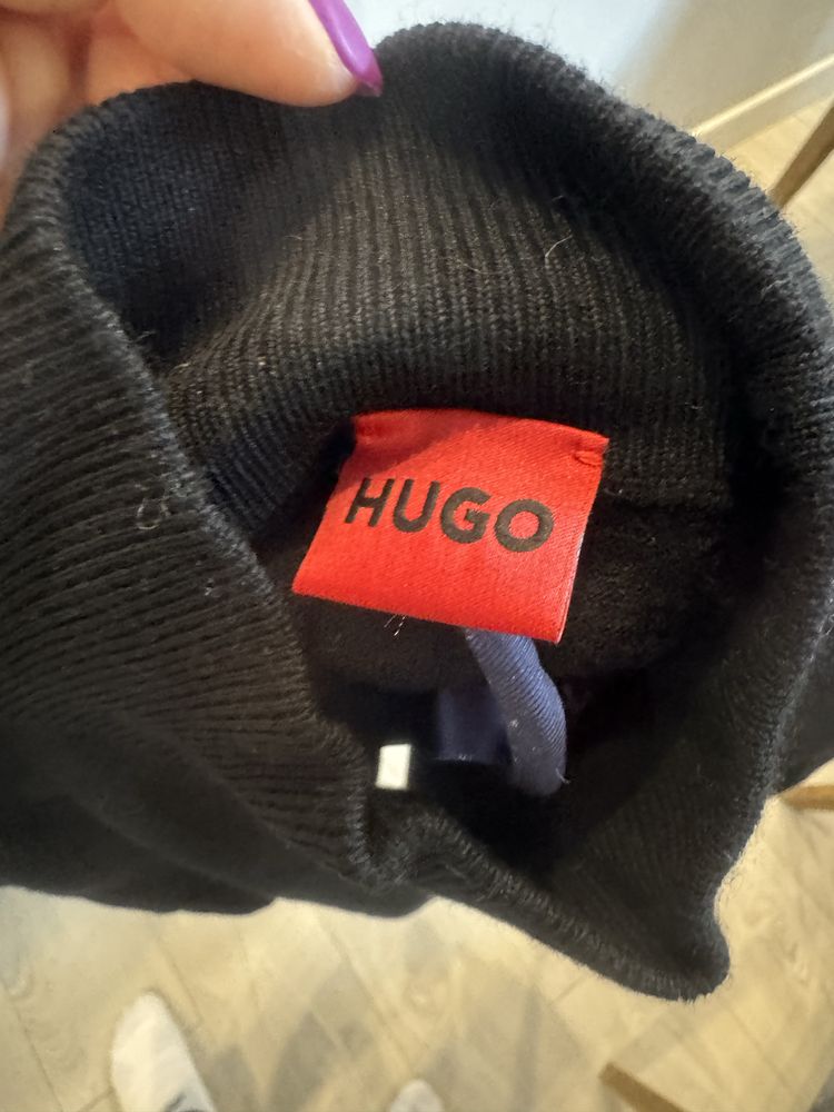 Sweter Hugo, roz. M