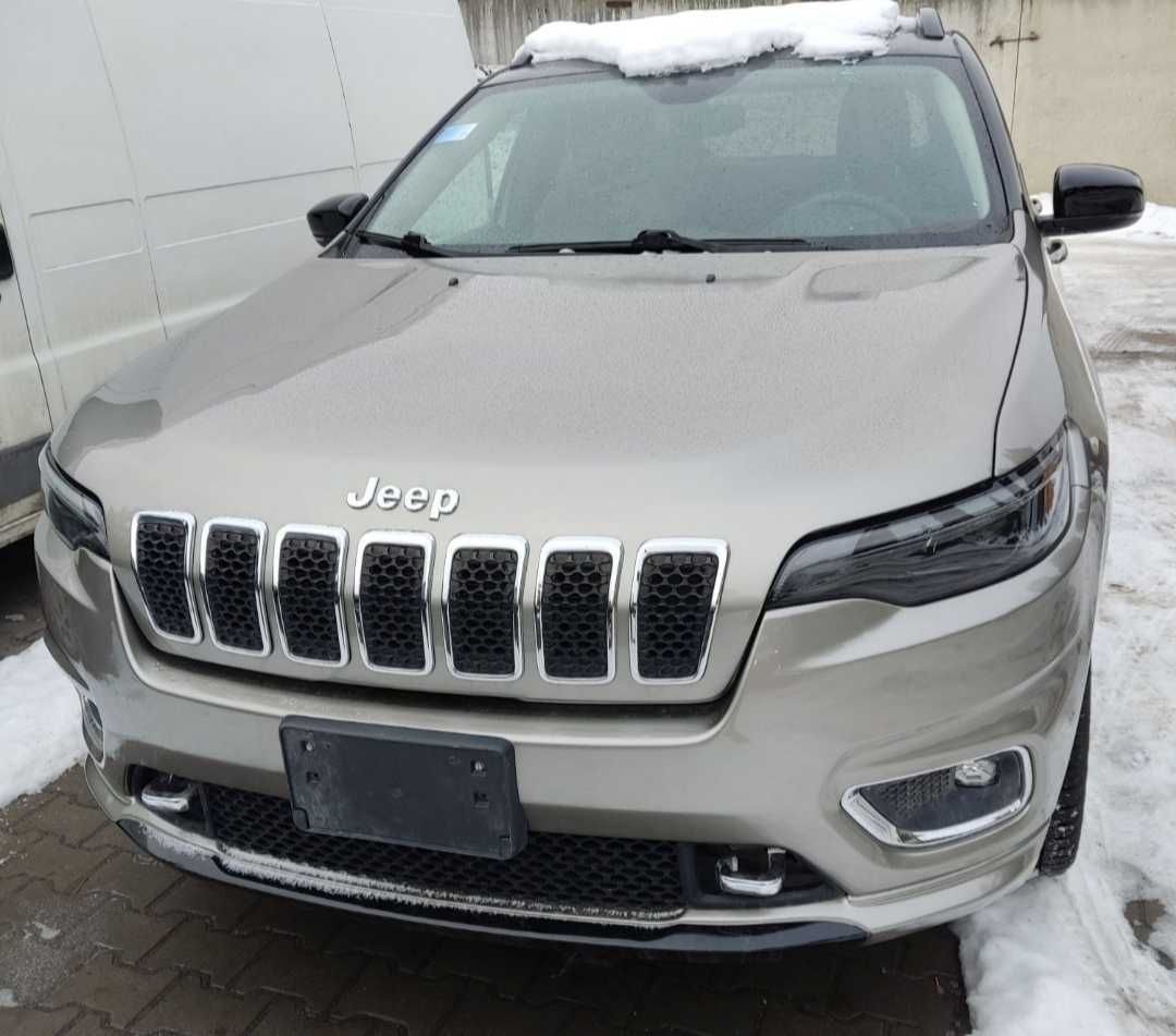 Продам Jeep Cherokee Overland 2,0 turbo 35 m 4×4 2019