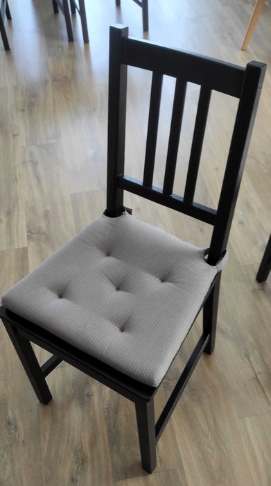 + Sprzedam: 6 sztuk krzesło STEFAN IKEA - Czarny, Lita Sosna