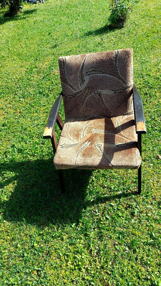 Stary stylowy fotel prl lisek