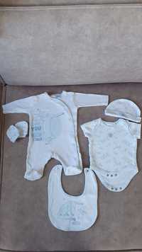 Zestaw: pajacyk, body, czapeczka, rękawiczki, śliniak, 0-3 miesięcy