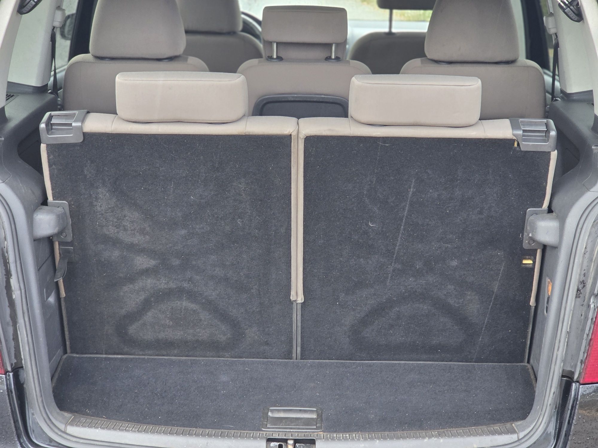 VW Touran 1  9 TDI HIGHLINE zadbany