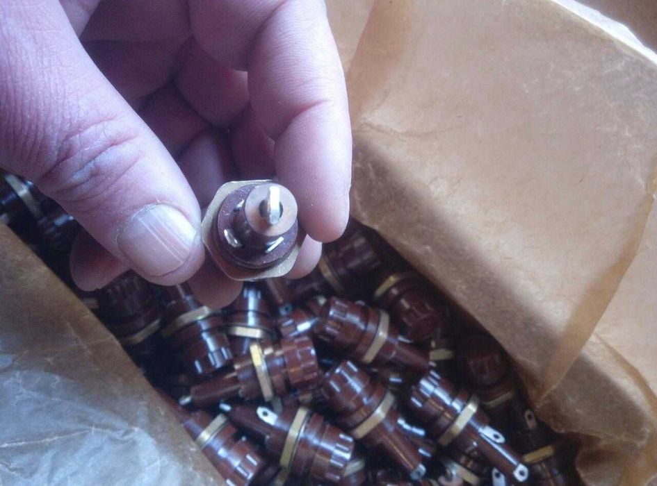 Держатели предохранителей серии ДВП, ДПБ, ДВПТ