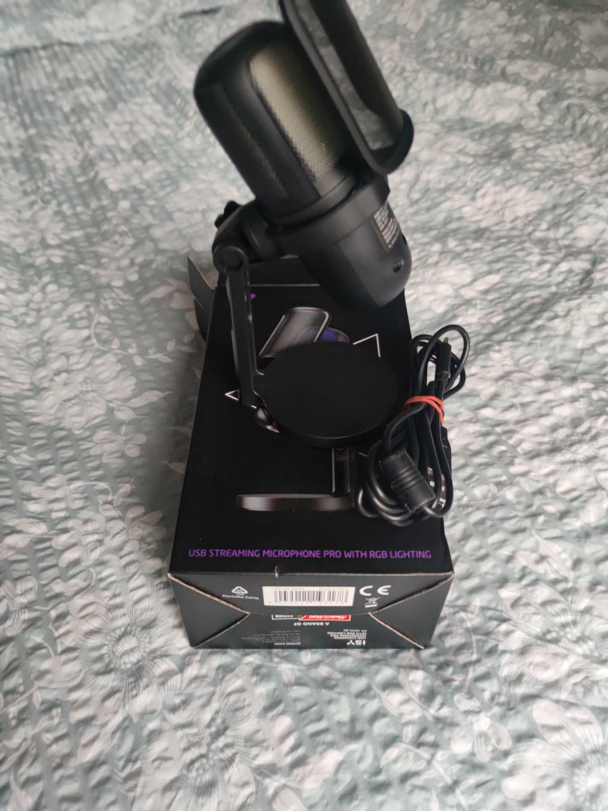 Mikrofon strumieniowy z oświetleniem RGB