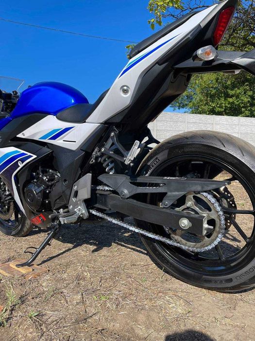Мотоцикл Suzuki GSX250R