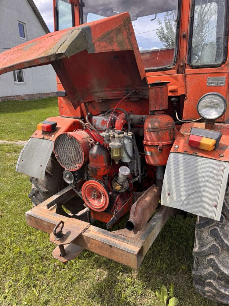 Продам трактор т16