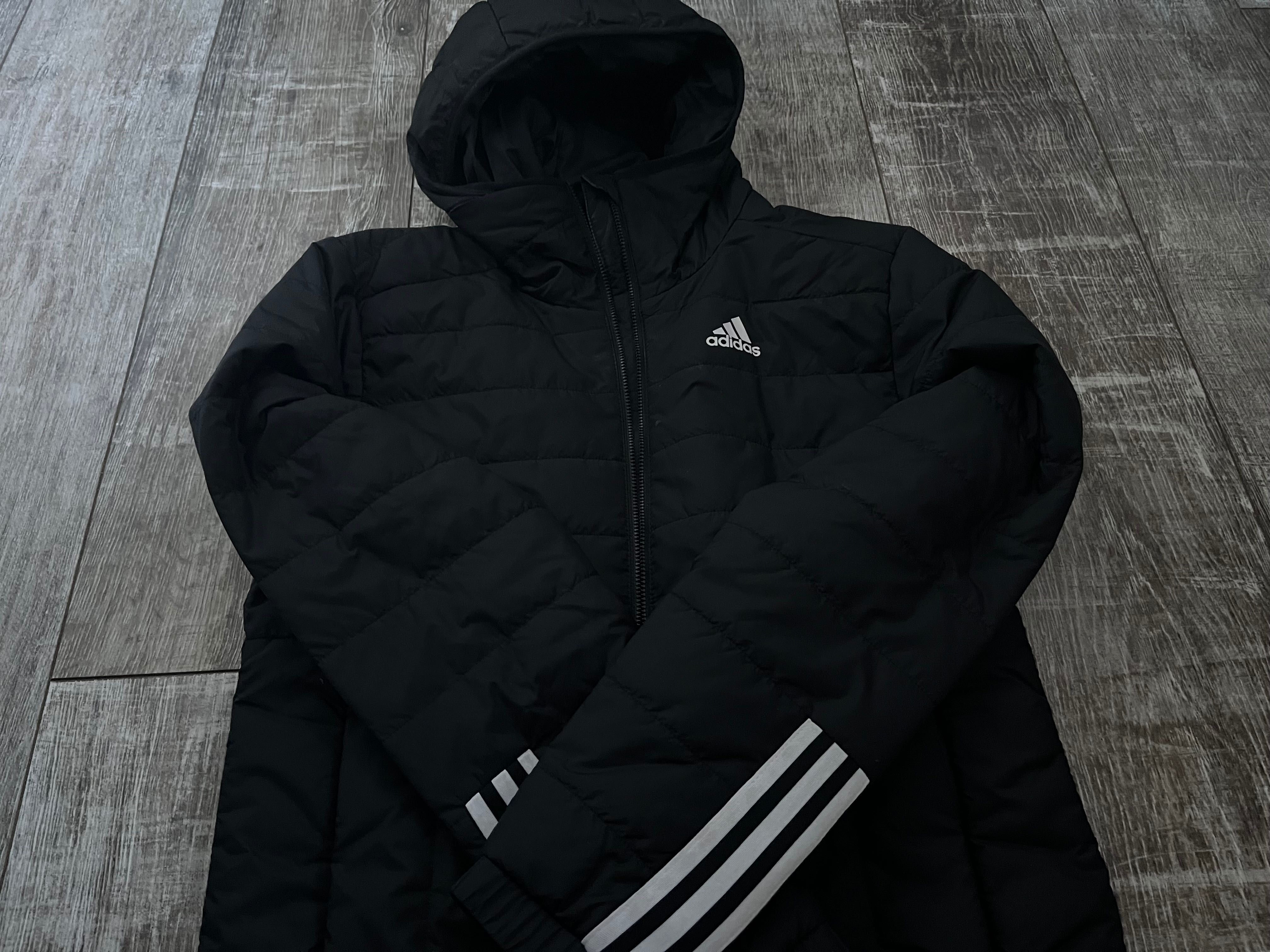 Куртка adidas весна-осень