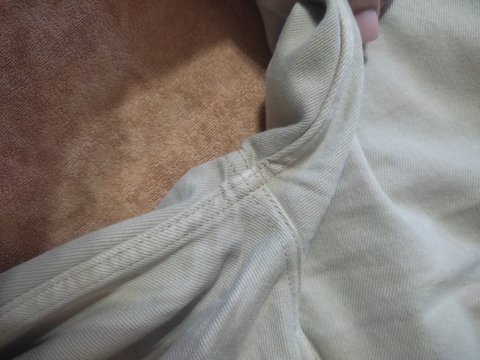 Жіночі джинси бежеві