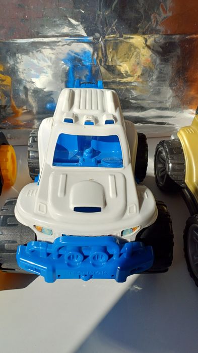 Дитячі машинки , іграшки , машынки