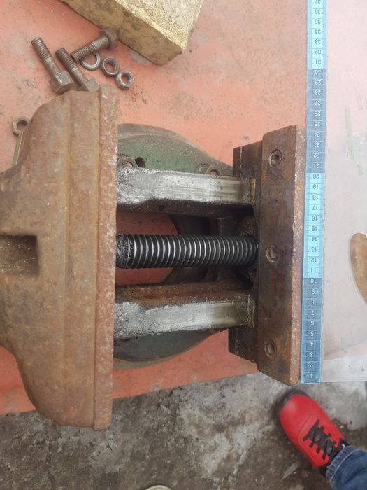 Станочные тиски 250