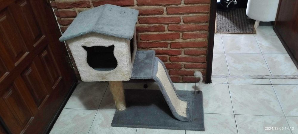 Arranhador para gato URGENTE