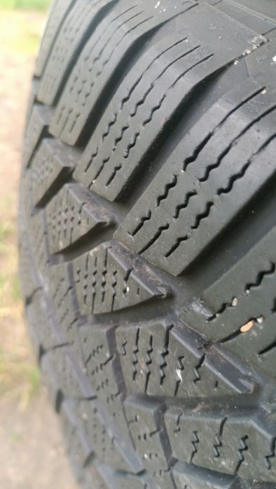 Koła zimowe felgi strukturalne 17 5x120 et41 Opel Insignia 225/55/17