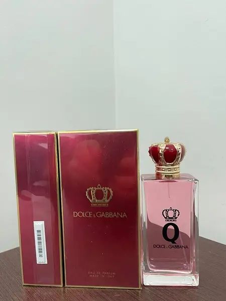 Жіноча парфумована вода Dolce&Gabbana Q