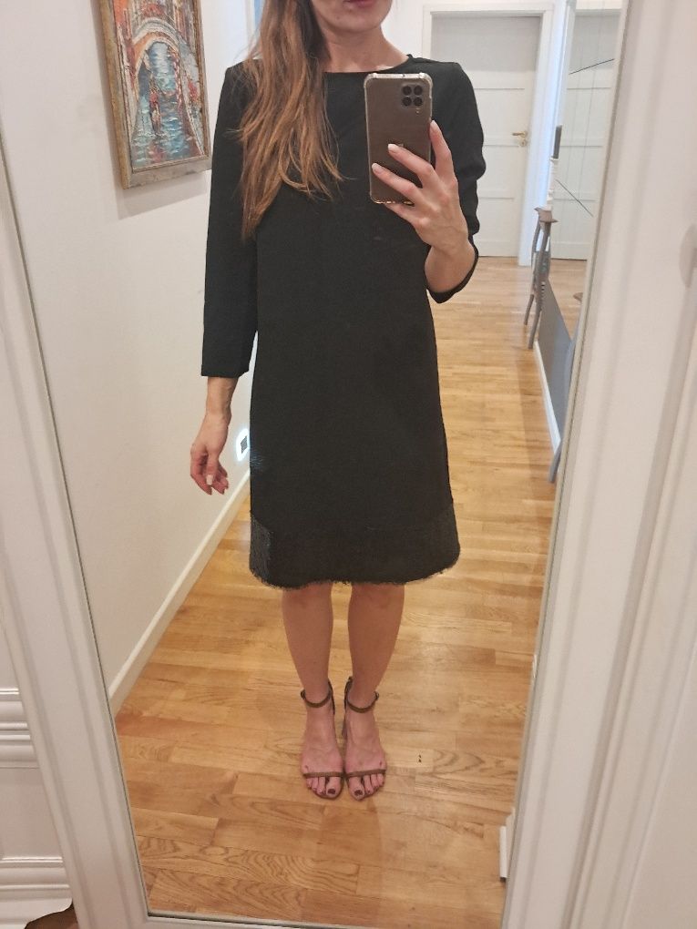 Sukienka moodo midi
