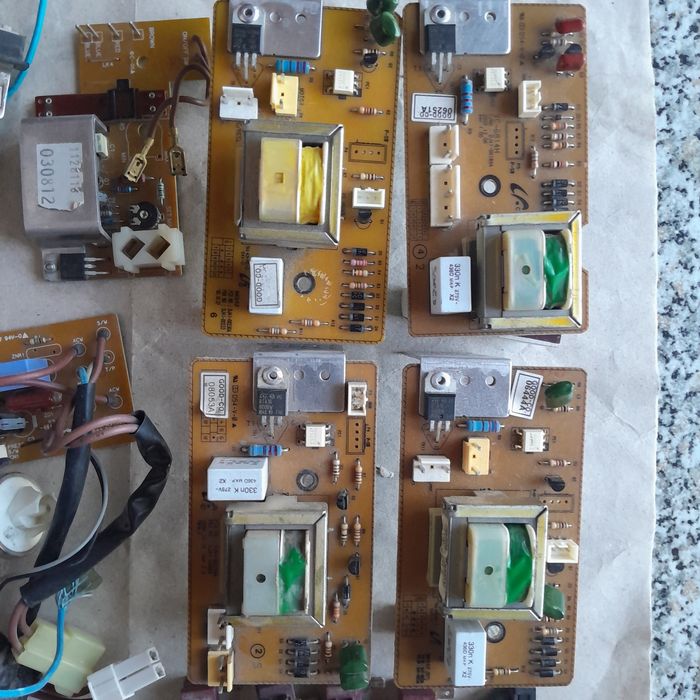 Щётки.Платы.Выключатели.