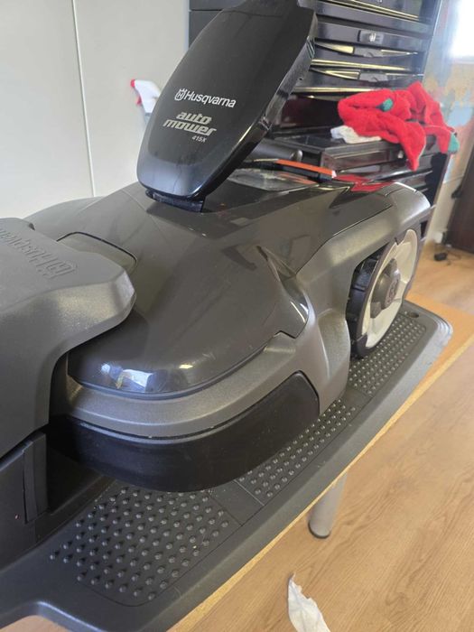 Husqvarna Automover Robot Koszący AM 415X do 1500 m2