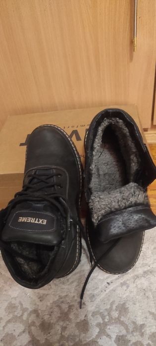 Зимові черевики чоловічі 40-го розміру