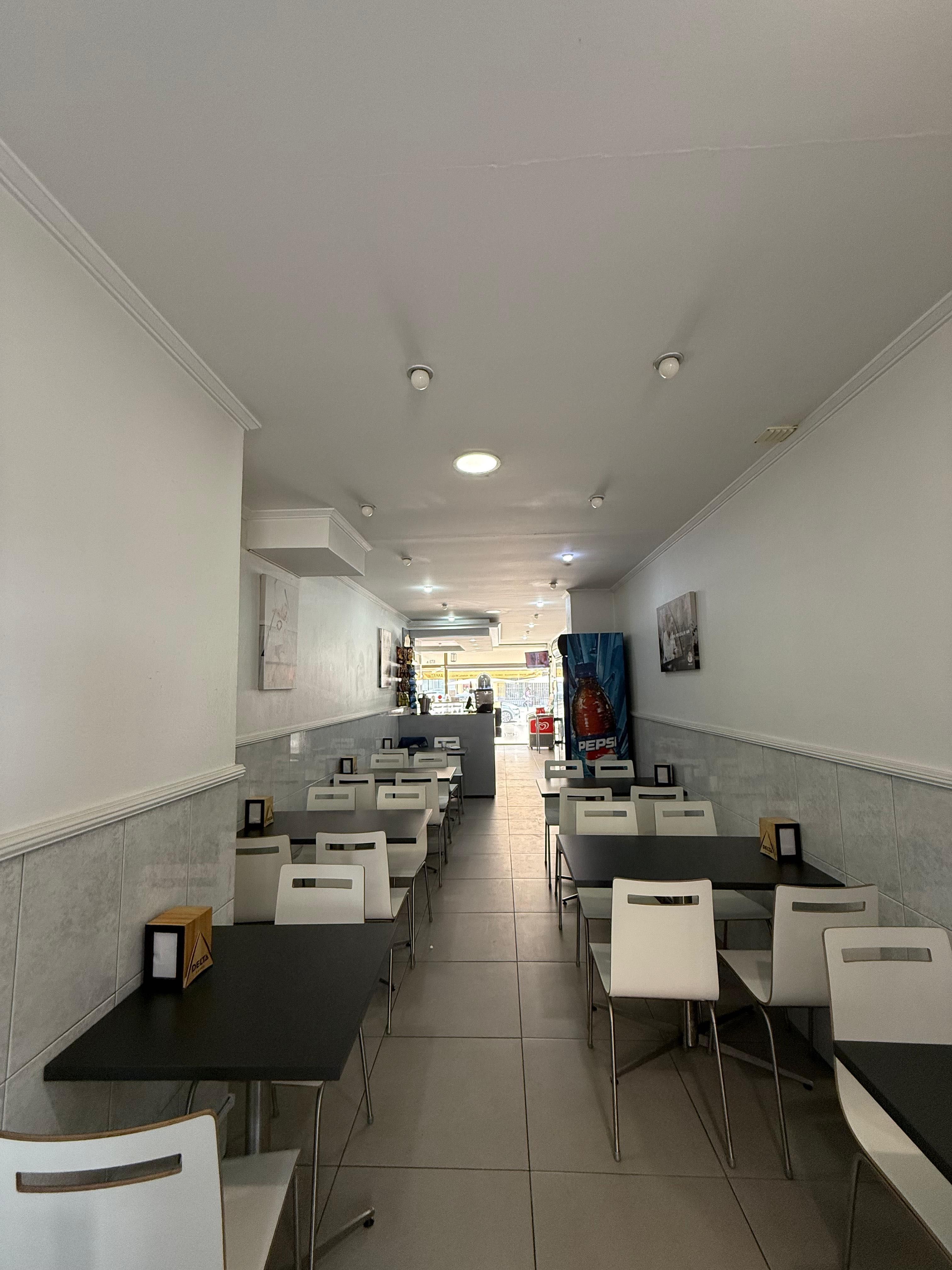 Trespasse de Cafetaria/Snack Bar, no centro da cidade de Aveiro!