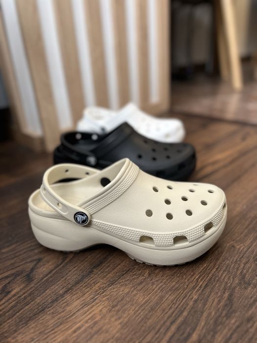Crocs Classic platform крокси беж білі чорн платформа. Крокси оригінал