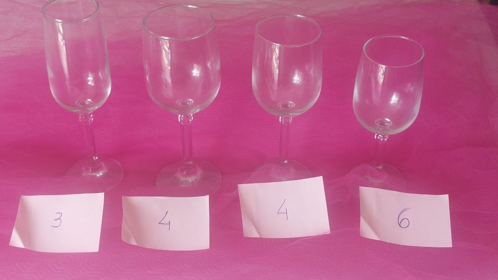 Conjunto de copos de pé alto