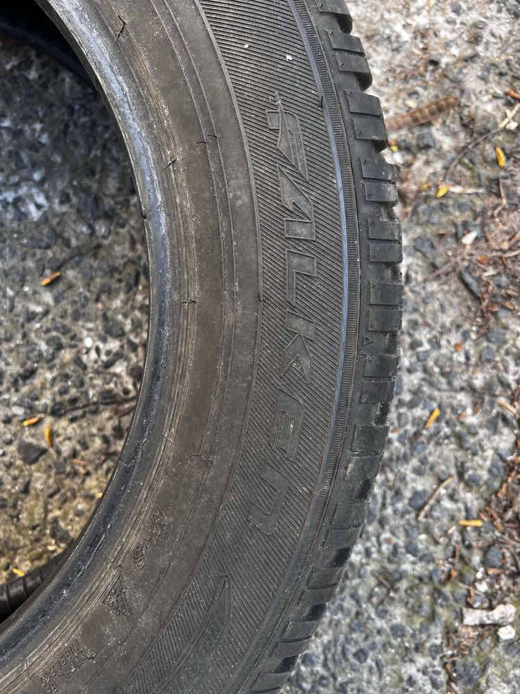 215/60R17 FALKEN Шини