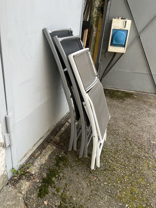 Вуличне, терасне розкладне крісло