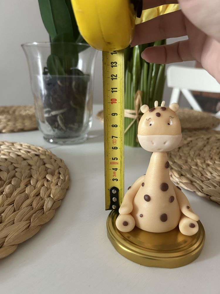 Ozdoba na tort figurka żyrafa z masy cukrowej