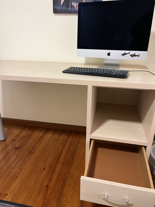 Secretária de escritório