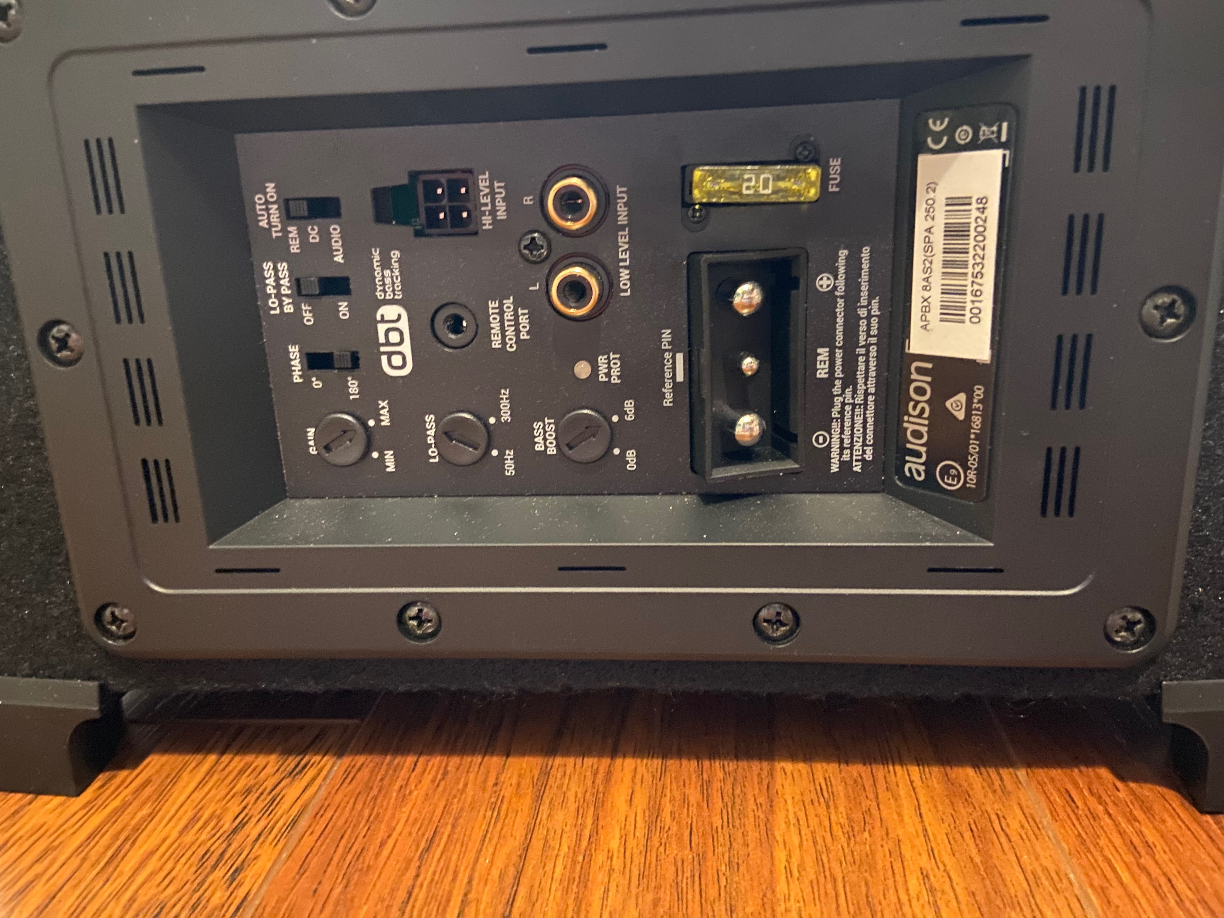 Subwoofer e amplificador Audison APBX 8 AS2 com garantia+cabos ligação