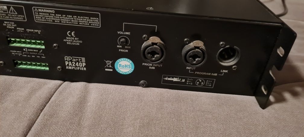 WZMACNIACZ Cyfrowy 2-Kanałowy APART Audio PA240P