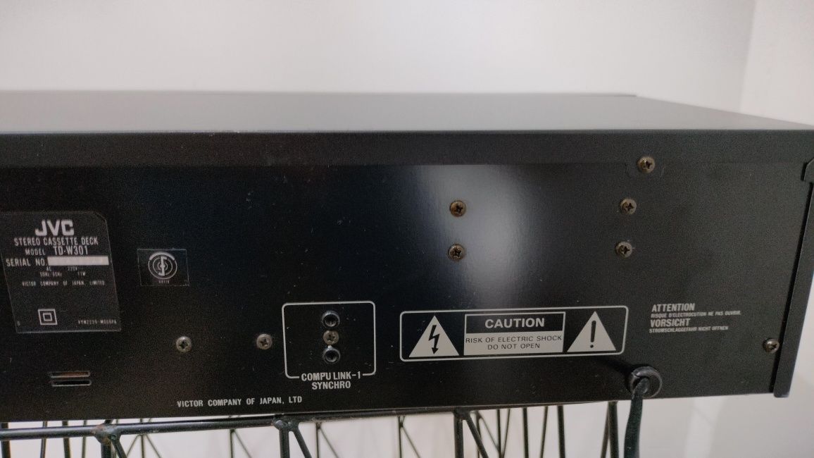 Magnetofon JVC hi-fi stereo