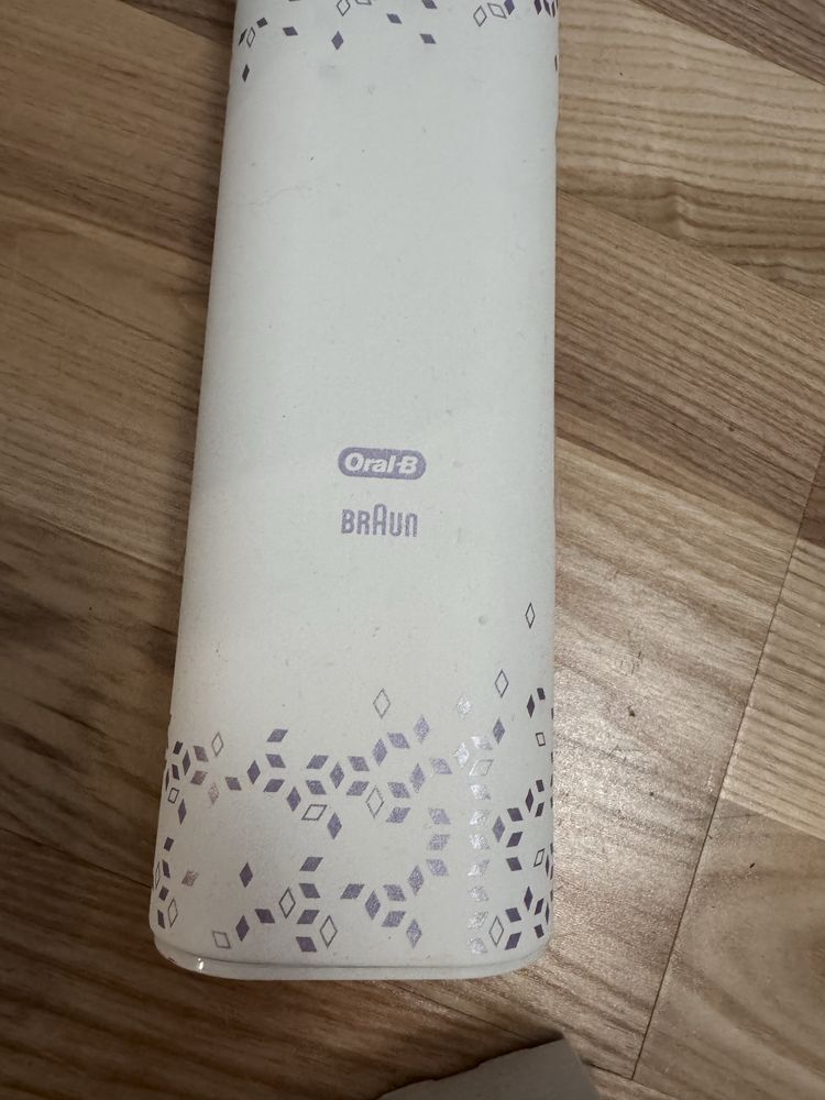 Braun 3760 zestaw szczoteczki oralb szczoteczka chwytak uchwyt etui