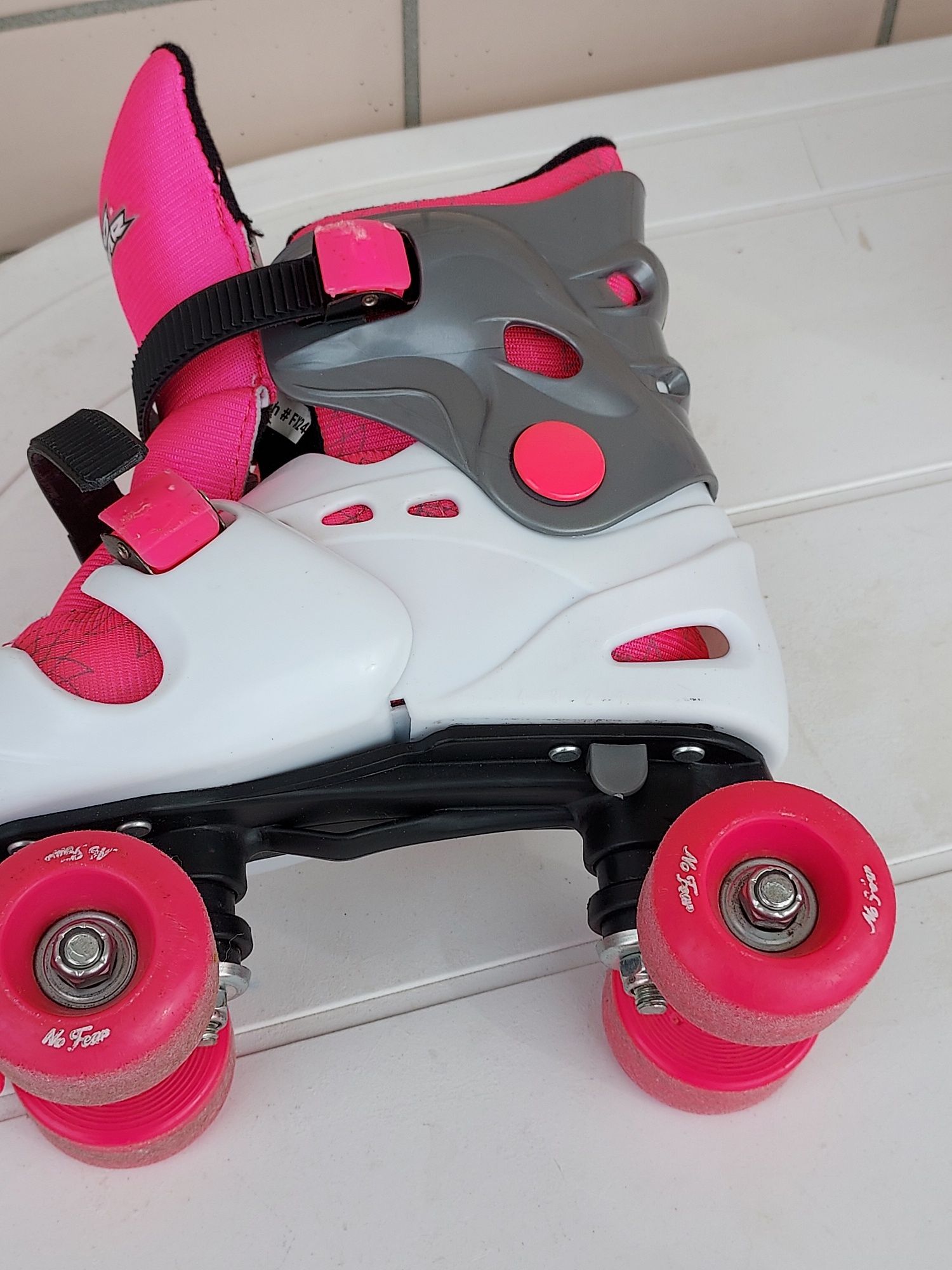 Patins rosa 1-4 anos