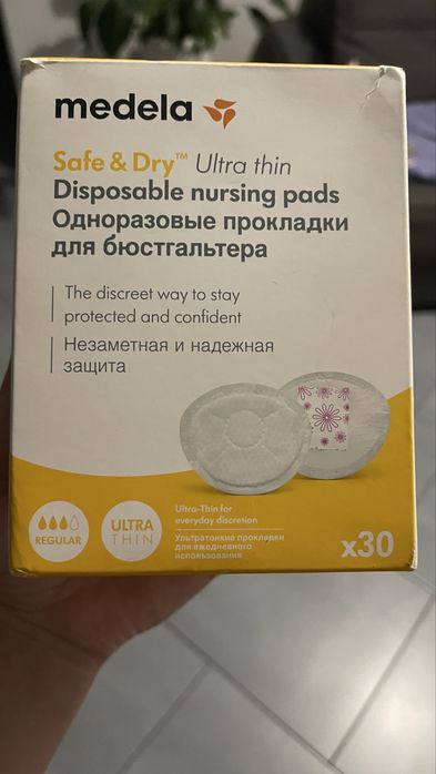 Топи для годування та вкладиші Medela