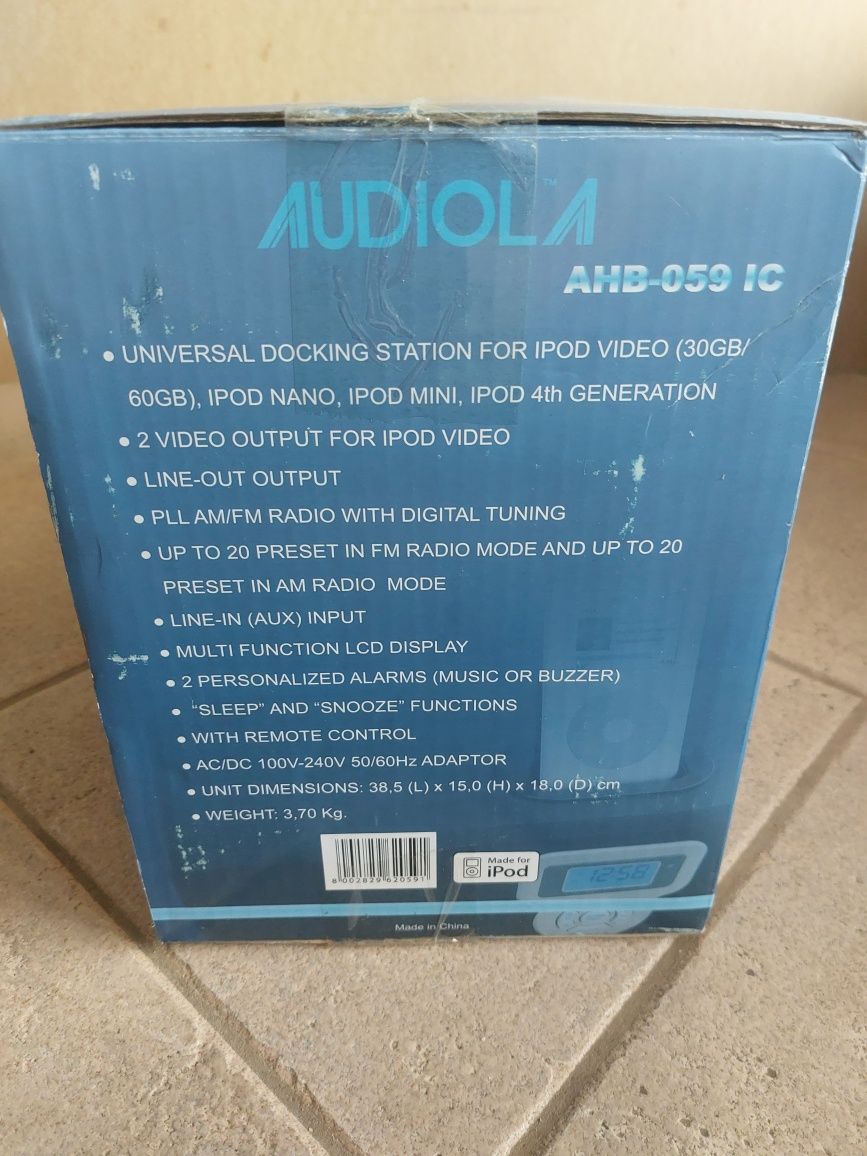 Stacja dokująca do odtwarzacza iPad