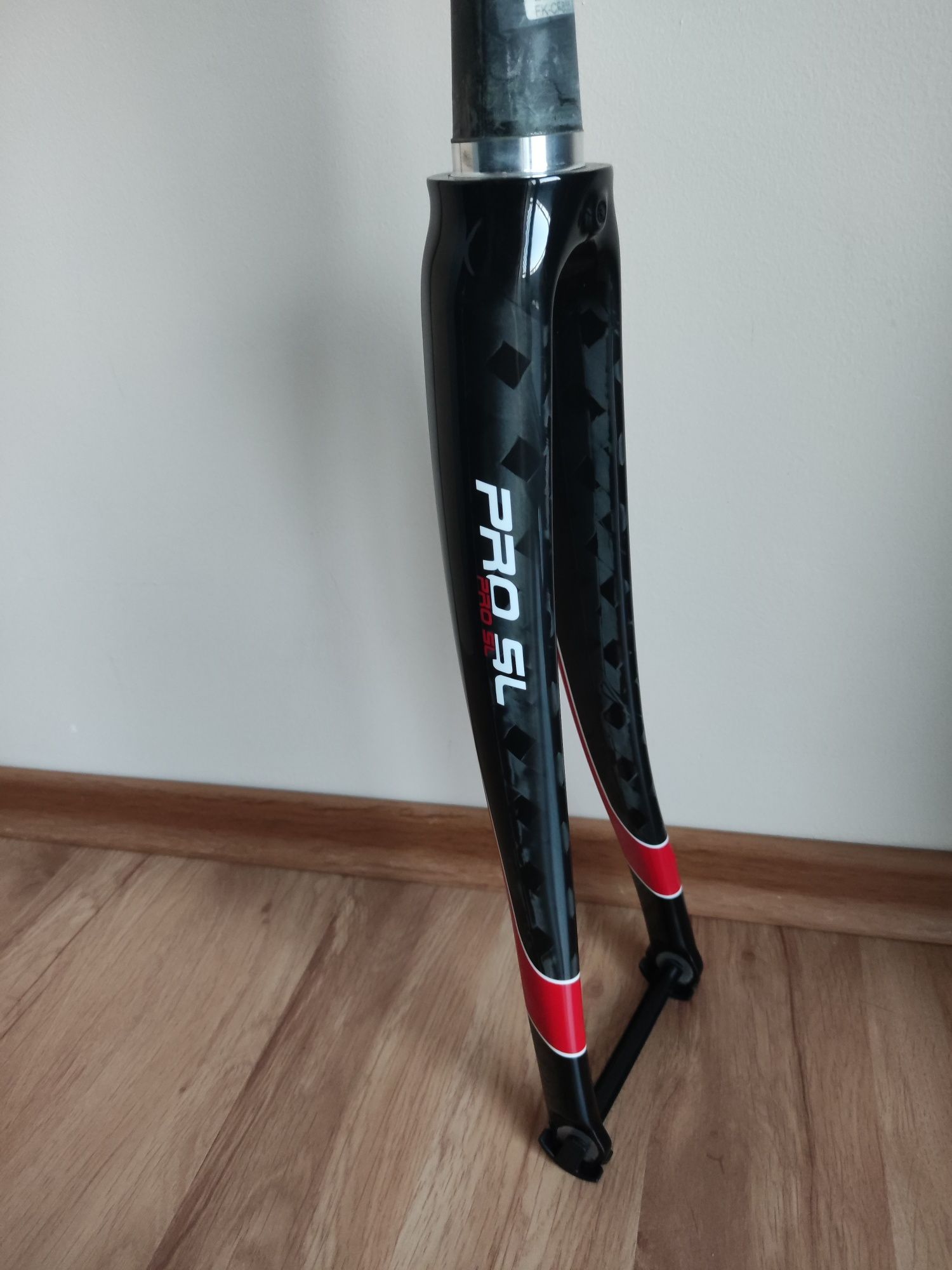 Nowy widelec full carbon PRO SL 28" 700c karbonowy szosowy endurance