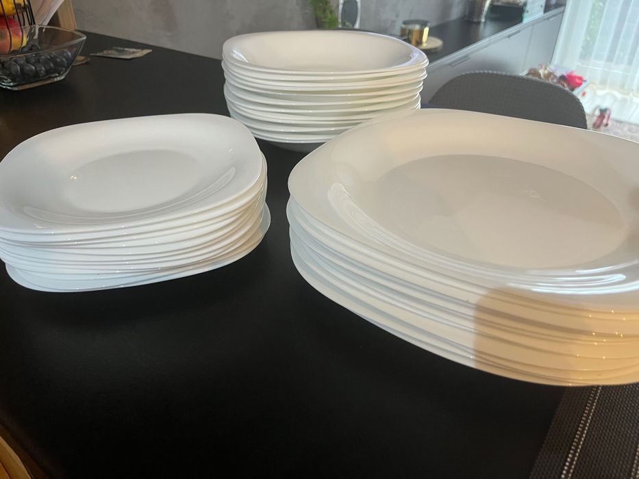 Zestaw obiadowy talerze dla 12 osób