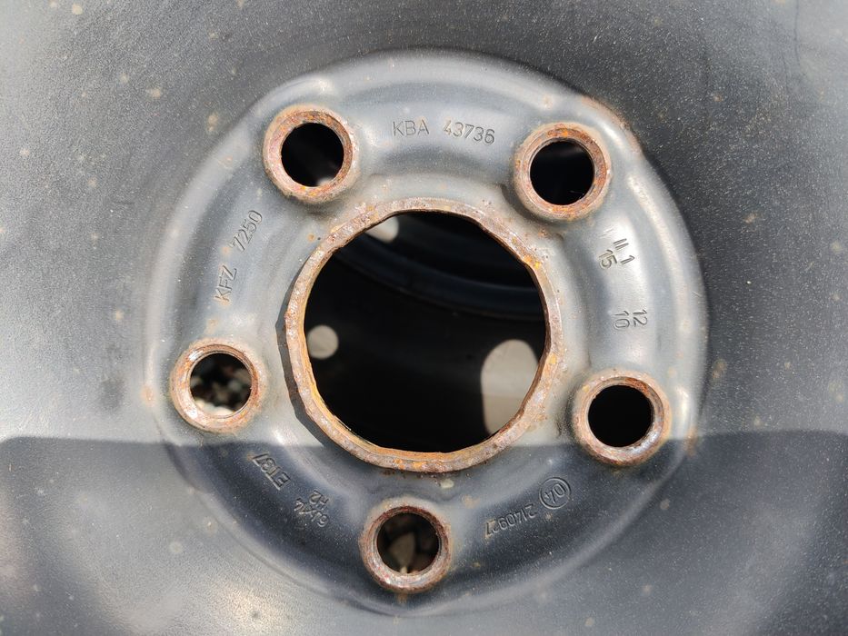 Używane koła z oponami zimowymi 185/65 R14