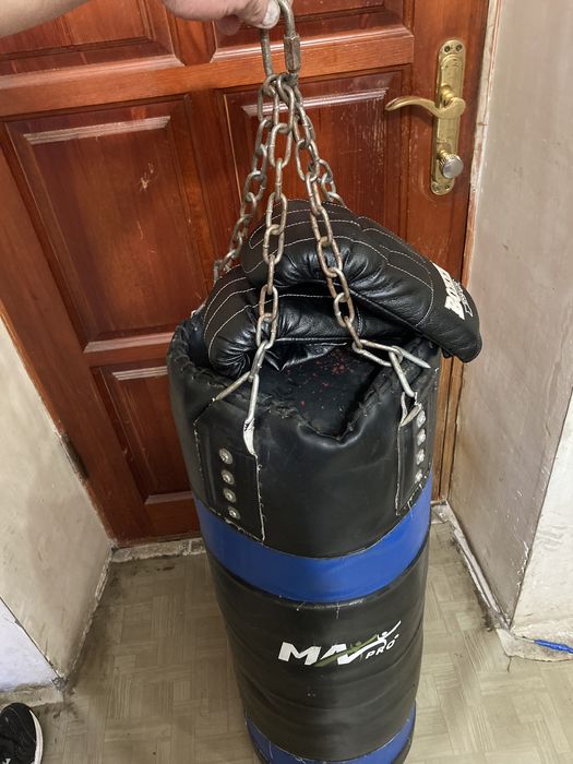 Продам грушу с перчатками