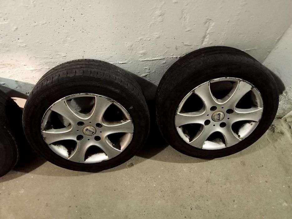 Felgi aluminiowe 15 z oponami
