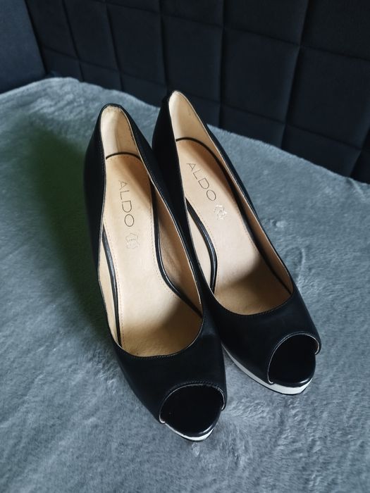 Skórzane buty na szpilce Aldo
